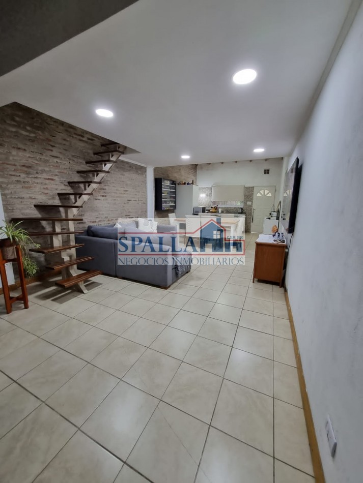 VENTA CASA 4 AMBIENTES APTA CREDITO EN PILAR CENTRO