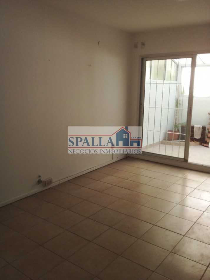 VENTA DUPLEX 3 AMBIENTES EN EL CENTRO DE ESCOBAR - APTO CREDITO