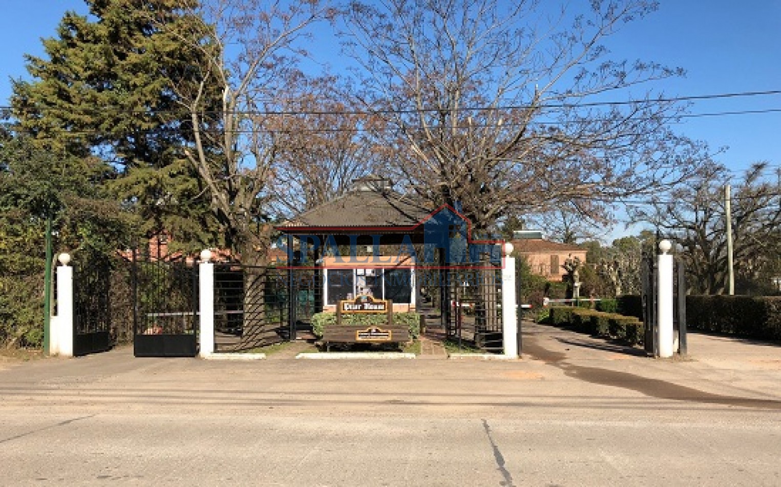 ALQUILER CASA CON MUEBLES EN BARRIO CERRADO PILAR HOUSE