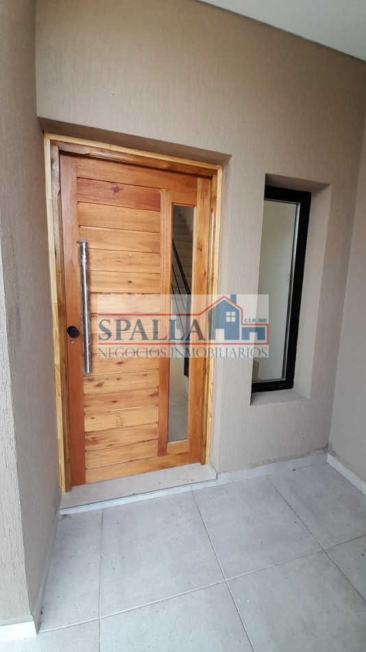 VENTA CASA 4 AMBIENTES CON ESCRITORIO A ESTRENAR EN BARRIO SPRING PARK PILAR