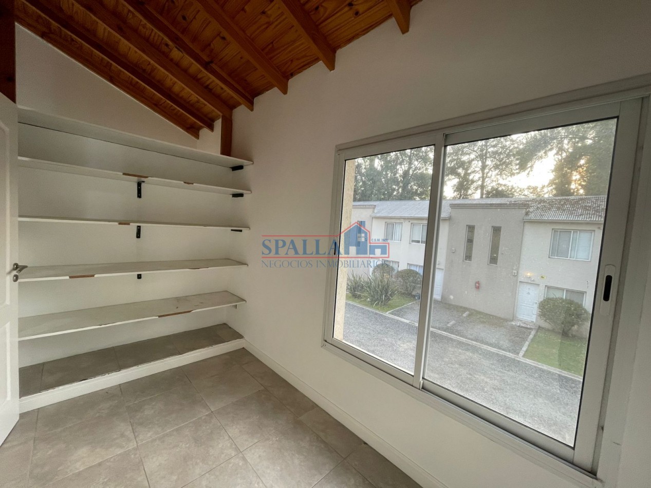 ALQUILER DUPLEX 3 AMBIENTES COMPLEJO LOS ALMENDROS KM 50 PILAR