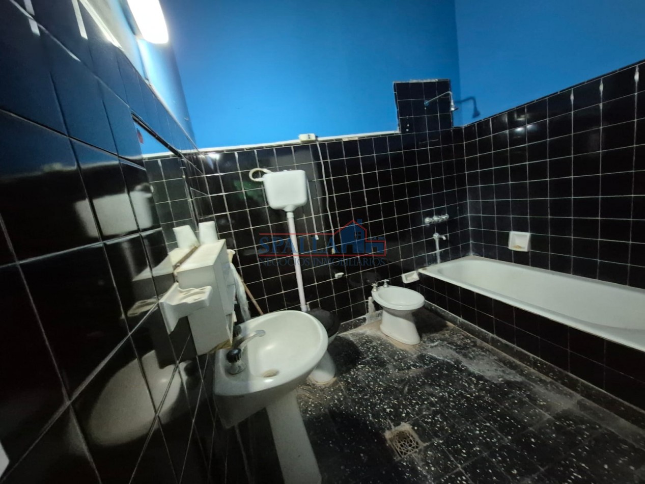 VENTA CASA 3 AMBIENTES SOBRE RUTA 25 MATHEU ESCOBAR IDEAL USO COMERCIAL