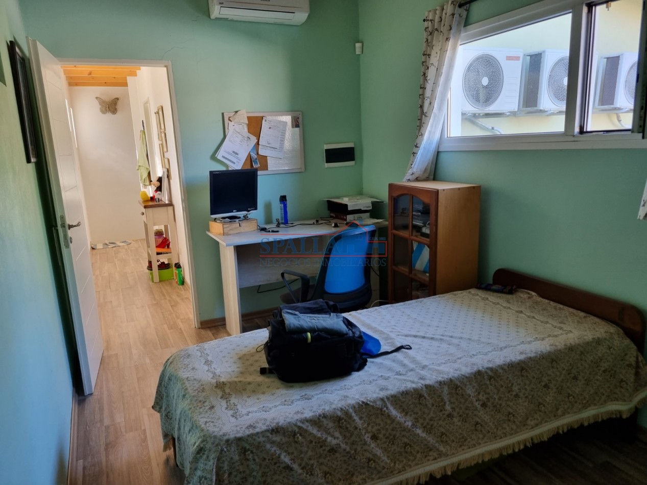 Casa 4 Ambientes con Piscina, 3 Suites y Garage Excelente Ubicacion en Pilar