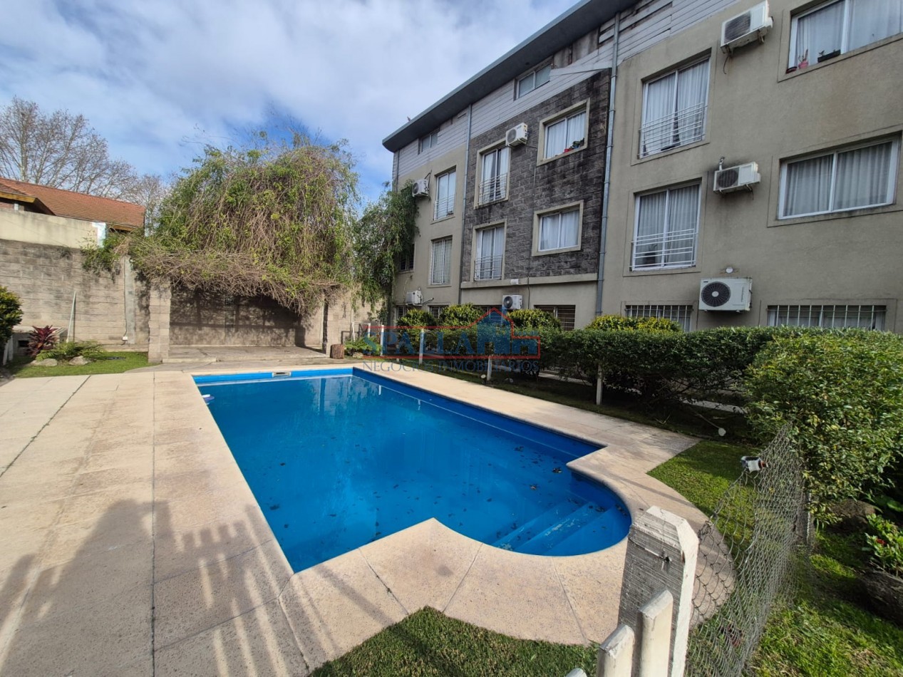 VENTA MONOAMBIENTE AMPLIO CON ENTREPISO PILAR CENTRO APTO CREDITO