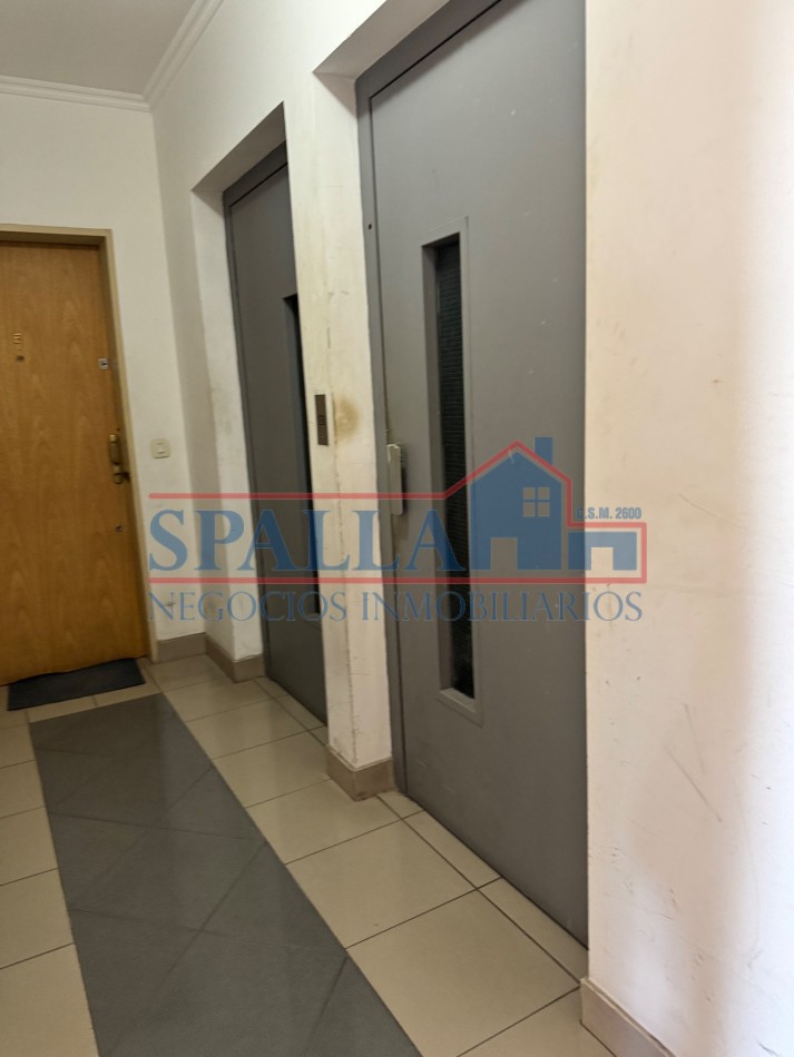 EN VENTA EXCELENTE DEPARTAMENTO DE 3 AMBIENTES EN EDIFICIO BARCELONA IV - MUÑIZ, CON CHOCHERA