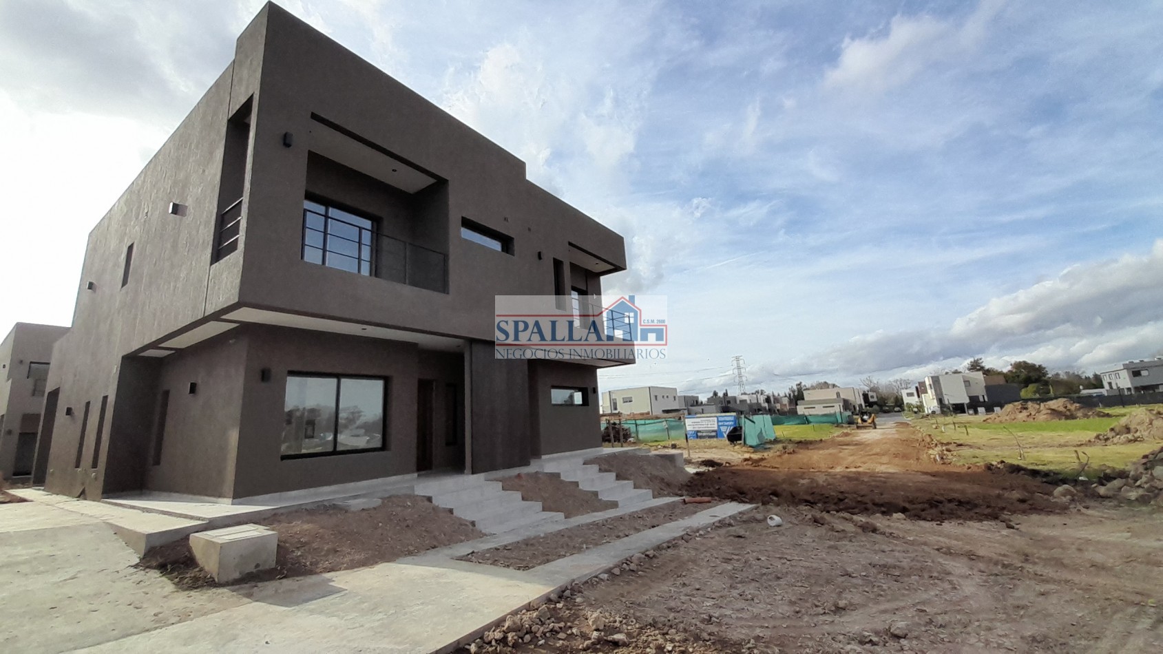 VENTA CASA 4 AMBIENTES CON ESCRITORIO A ESTRENAR EN BARRIO SPRING PARK PILAR