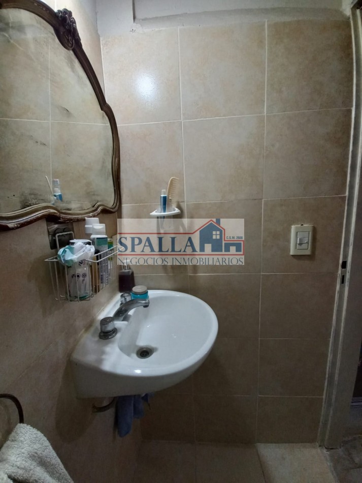 VENTA TRIPLEX 4 AMBIENTES CON COCHERA EN VILLA MORRA PILAR