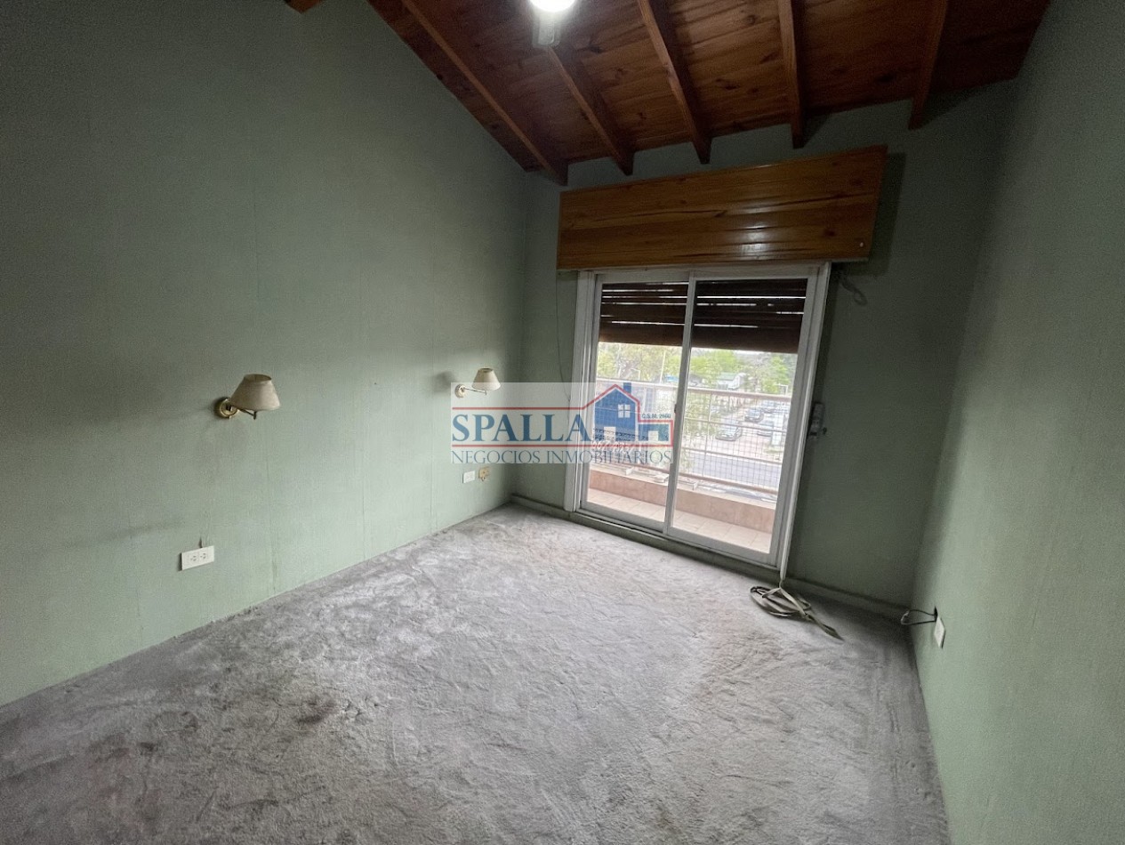 VENTA DEPOSITO COMERCIAL CON VIVIENDA Y LOTE EN PILAR - ZONIFICACION UR4