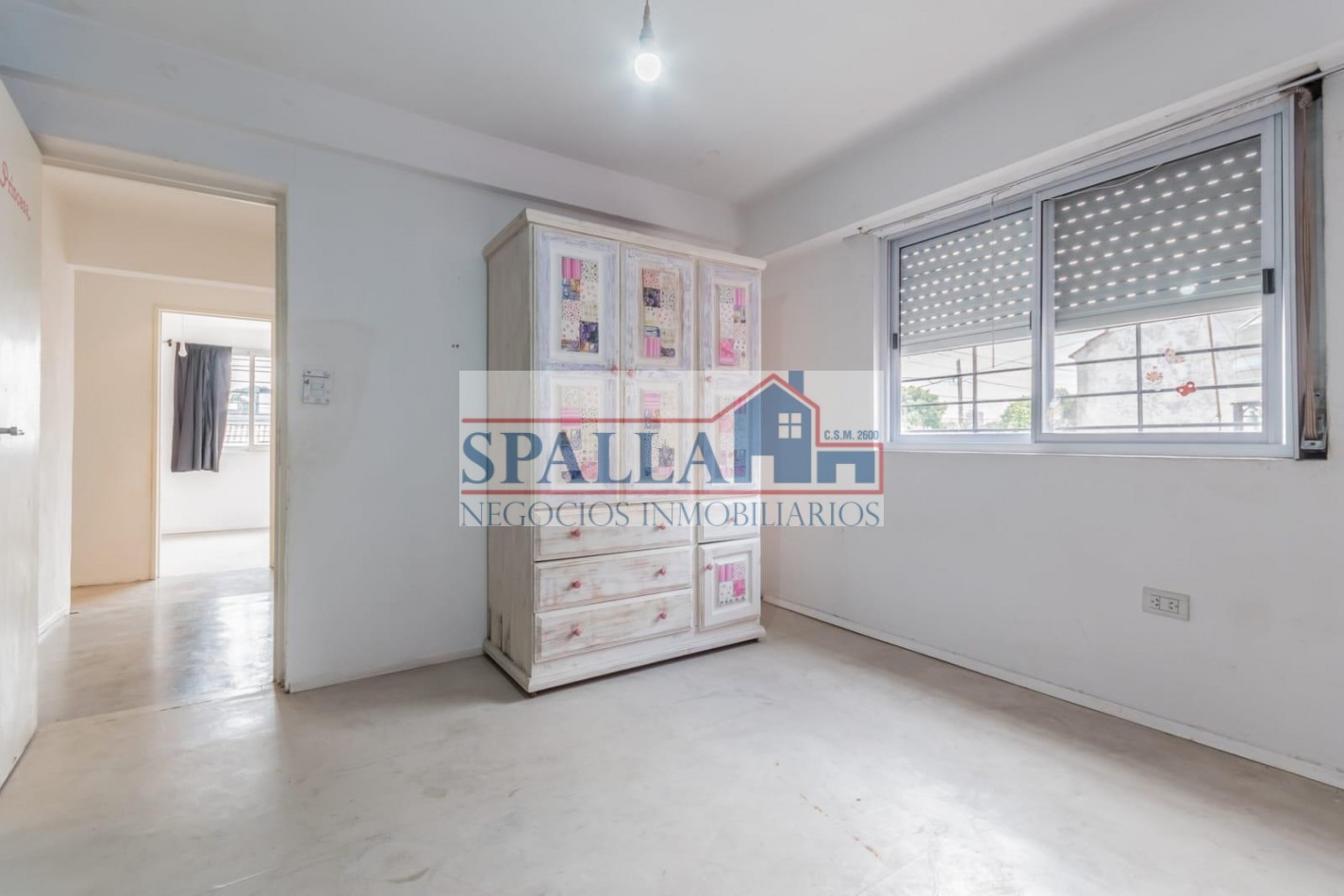 PH 4 AMBIENTES AL FRENTE CON PATIO, TERRAZA Y DOS COCHERAS EN RAMOS MEJIA - EN VENTA - APTO CREDITO