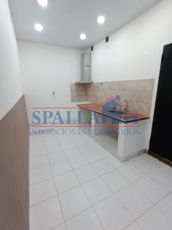 ALQUILER DE CASA 3 AMBIENTES CON COCHERA JOSE C PAZ