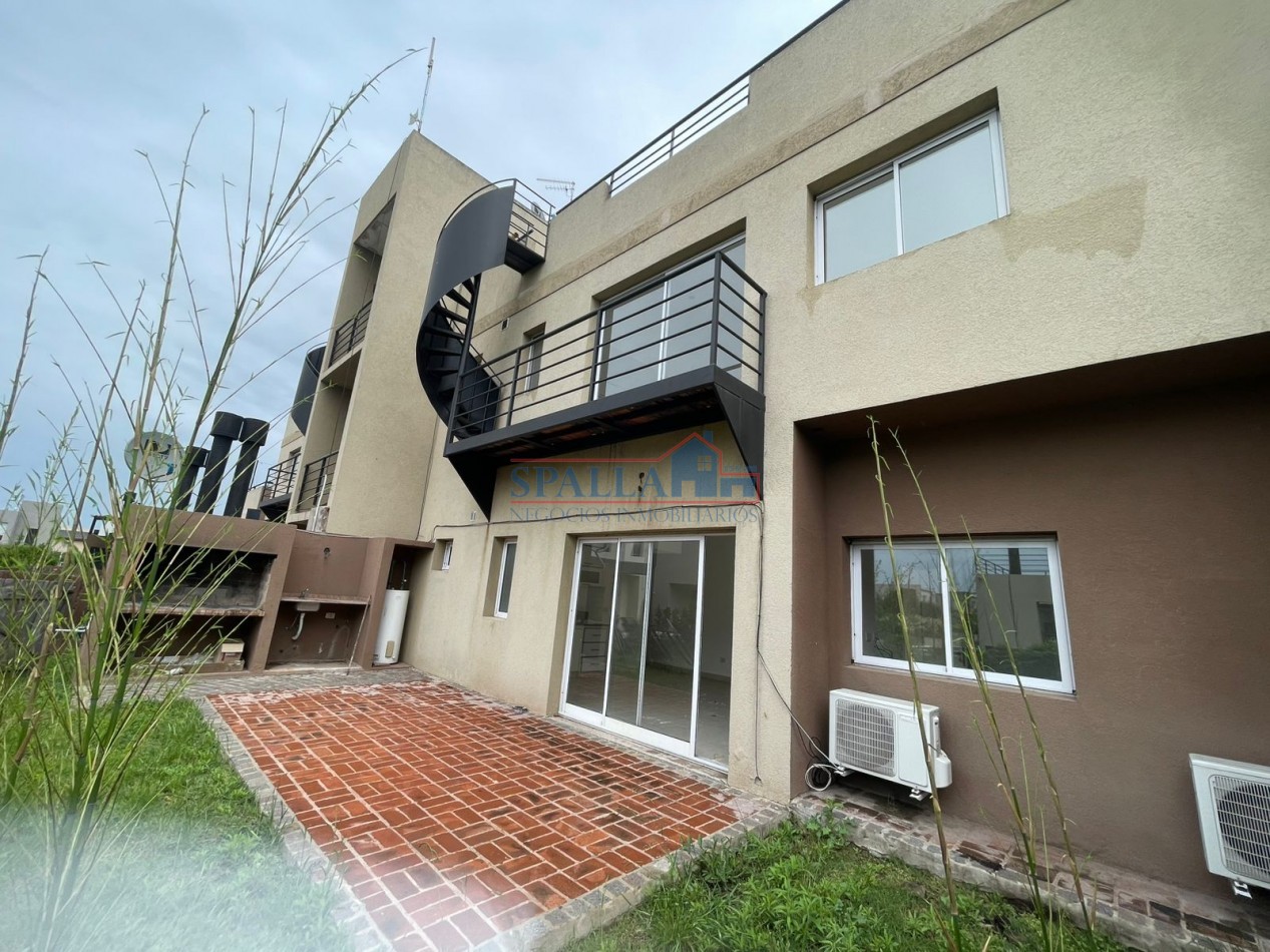 ALQUILER DEPARTAMENTO DOS AMBIENTES AMPLIO CON PARRILLA Y JARDIN