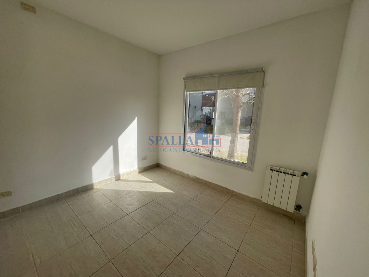 ALQUILER CASA 4 AMBIENTES EN BARRIO CERRADO EL ALJIBE FATIMA PILAR