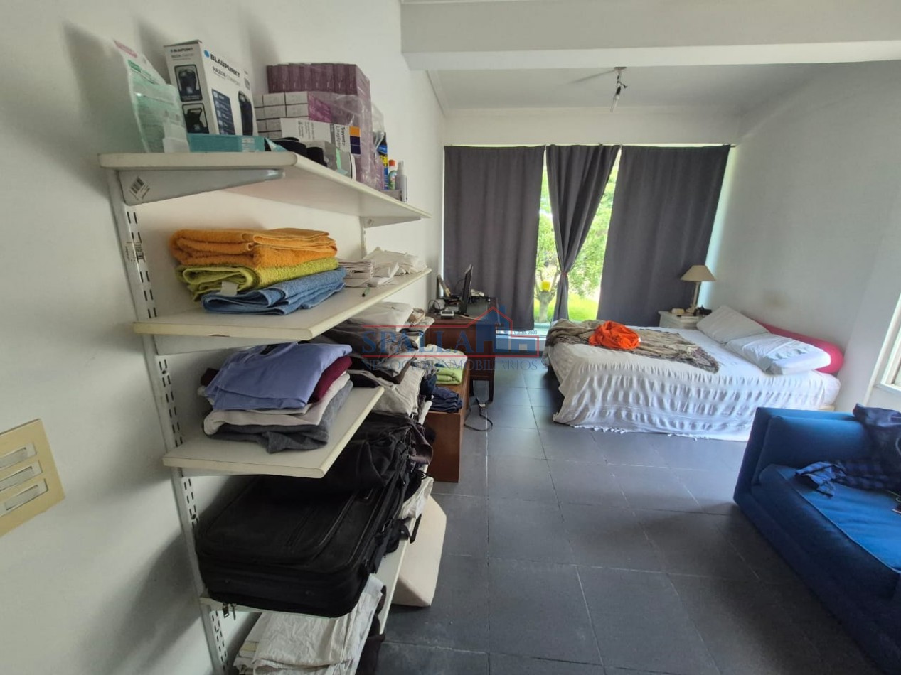 ALQUILER LOCAL COMERCIAL CON ESTACIONAMIENTO PROPIO PILAR CENTRO