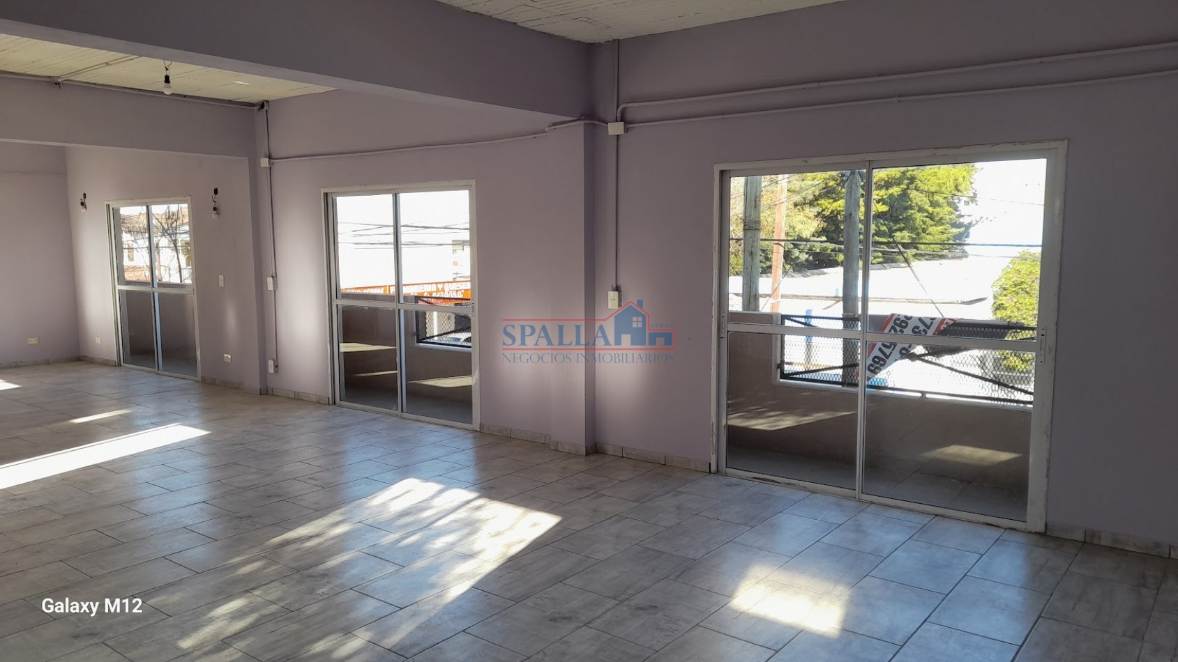 ALQUILER LOCAL - OFICINA - SALON USO COMERCIAL - PROFESIONAL  PRIMER PISO POR ESCALERA - VILLA ASTOLFI PILAR