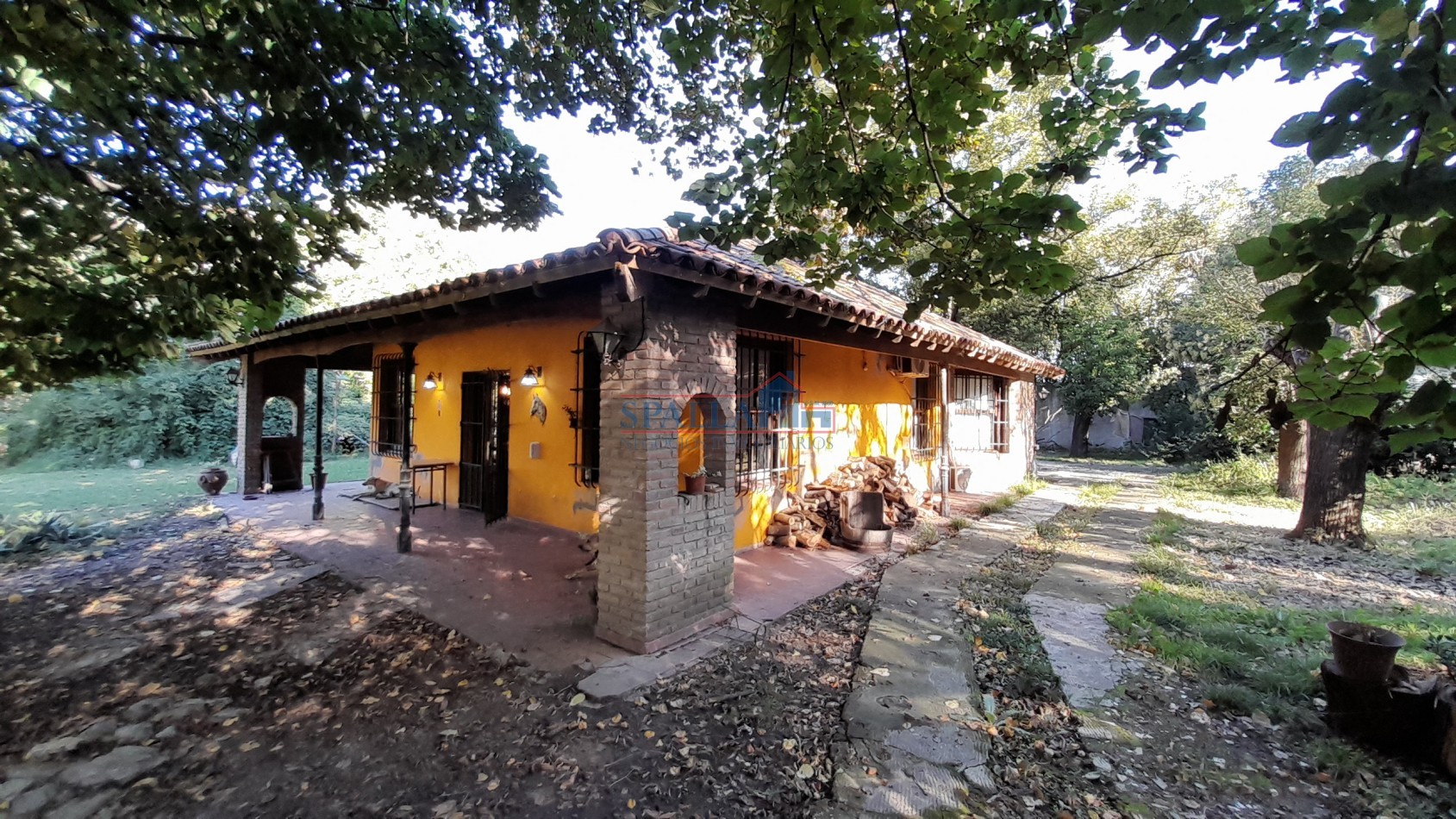 VENTA CASA QUINTA 4 AMBIENTES APTA CREDITO EN PRESIDENTE DERQUI PILAR, CON PILETA