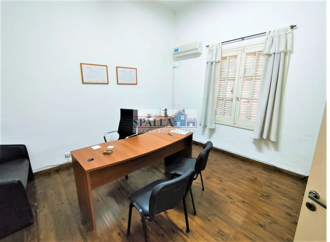 ALQUILER CASA 4 AMBIENTES USO COMERCIAL APTO OFICINA, CONSULTORIO, PILAR CENTRO