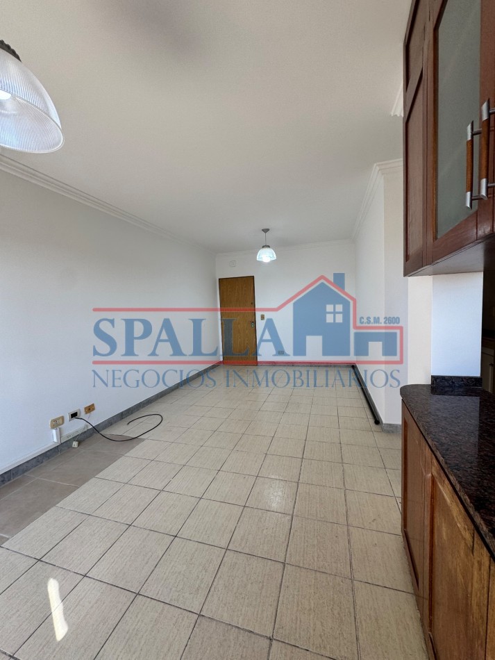 EN VENTA EXCELENTE DEPARTAMENTO DE 3 AMBIENTES EN EDIFICIO BARCELONA IV - MUÑIZ, CON CHOCHERA