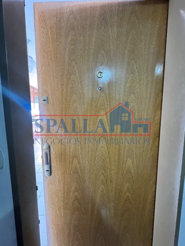 EN VENTA EXCELENTE DEPARTAMENTO DE 3 AMBIENTES EN EDIFICIO BARCELONA IV - MUÑIZ, CON CHOCHERA