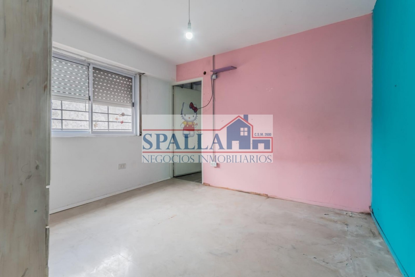 PH 4 AMBIENTES AL FRENTE CON PATIO, TERRAZA Y DOS COCHERAS EN RAMOS MEJIA - EN VENTA - APTO CREDITO