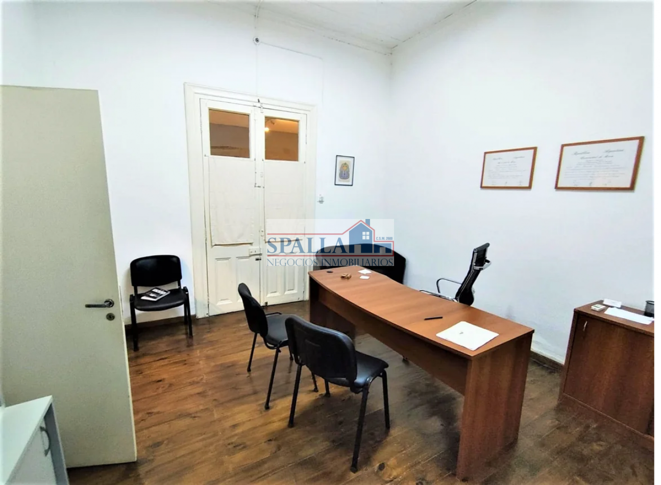 ALQUILER CASA 4 AMBIENTES USO COMERCIAL APTO OFICINA, CONSULTORIO, PILAR CENTRO