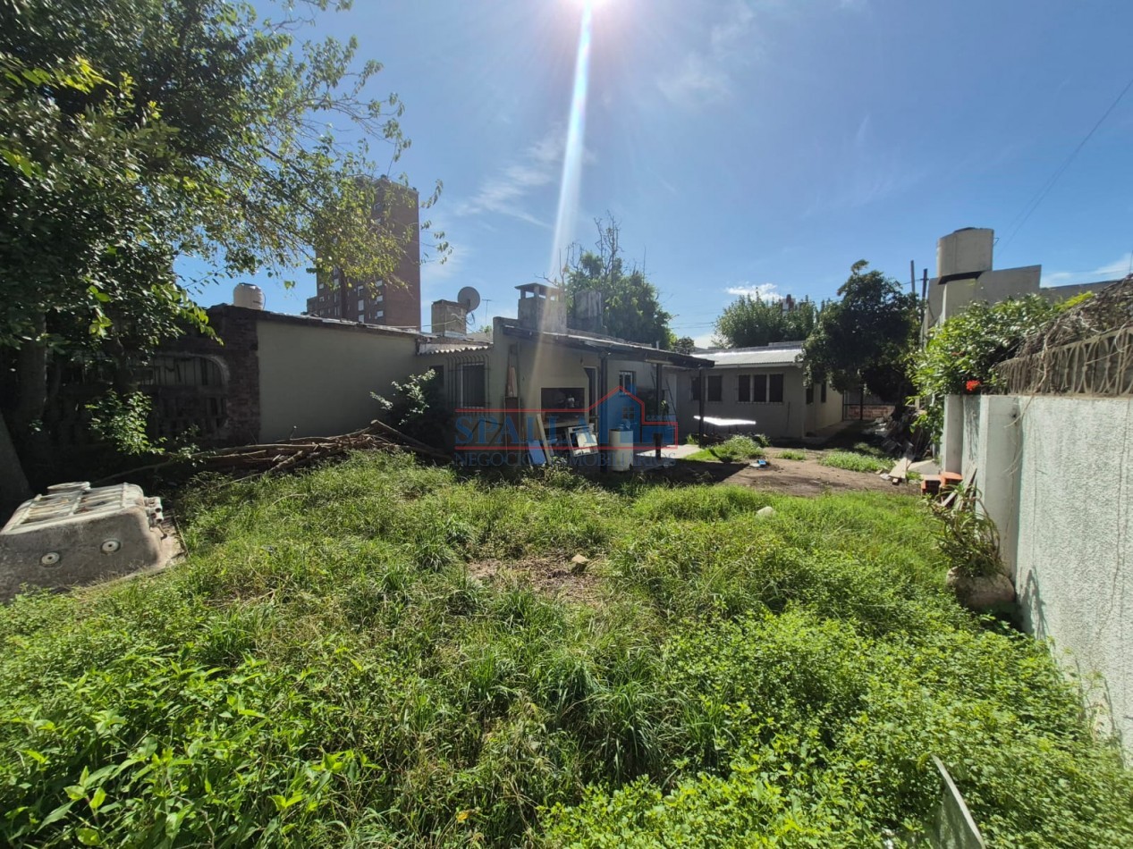 VENTA CASA 4 AMBIENTES PILAR CENTRO SIN EXPENSAS 