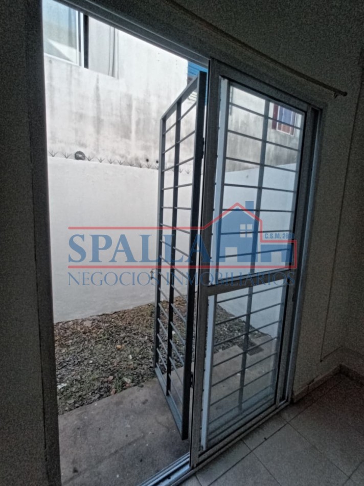 ALQUILER DE DEPARTAMENTO DOS AMBIENTES CON COCHERA CUBIERTA , EXCELENTE UBICACION EN SAN MIGUEL
