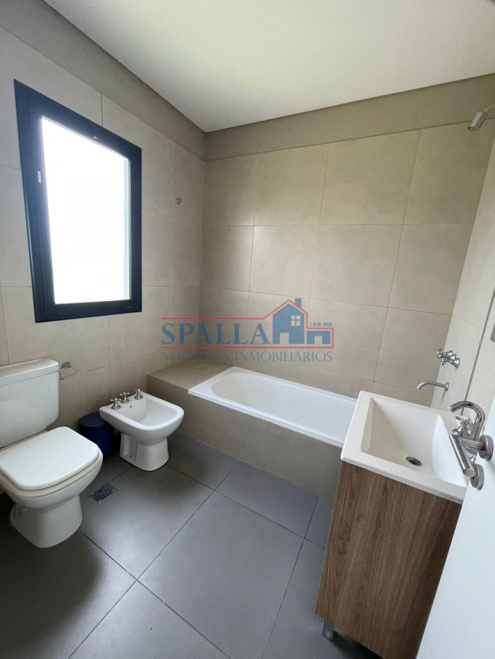 ALQUILER CASA 4  AMBIENTES CON PILETA BARRIO EL ALJIBE PILAR