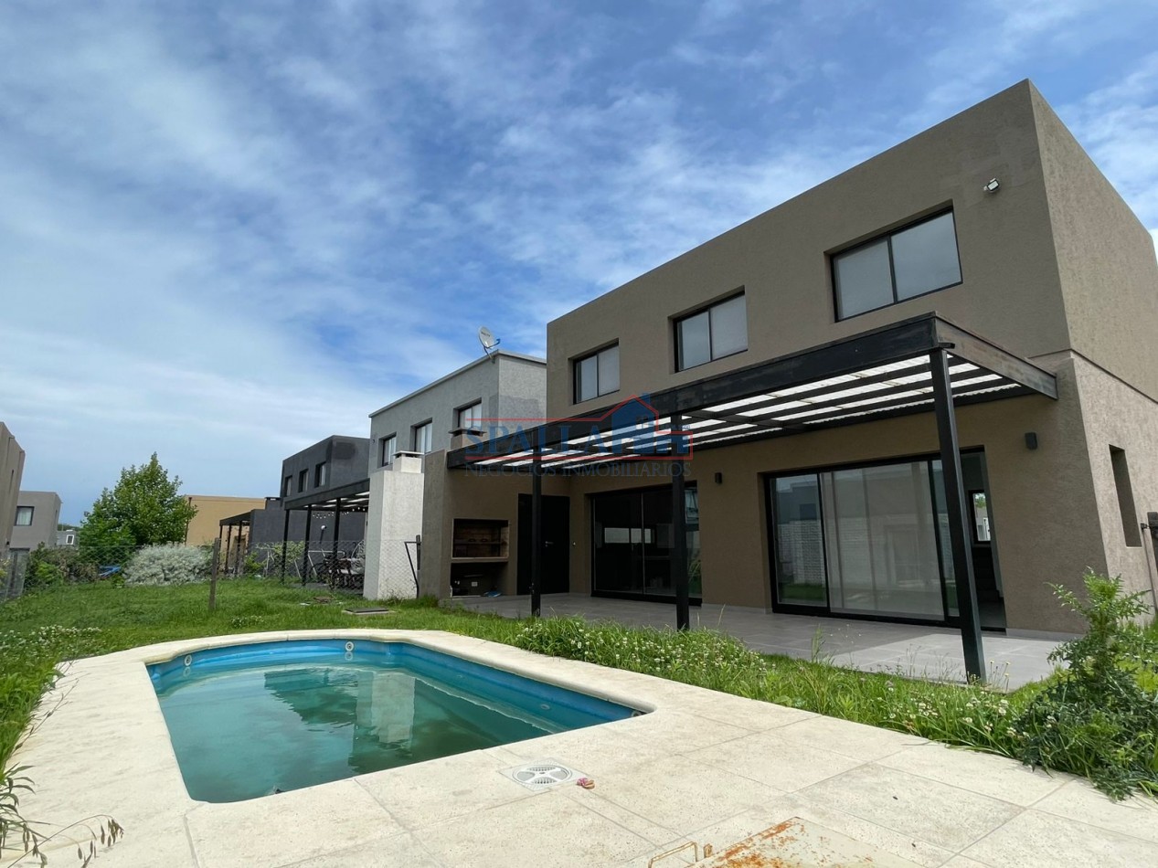 ALQUILER CASA 4  AMBIENTES CON PILETA BARRIO EL ALJIBE PILAR