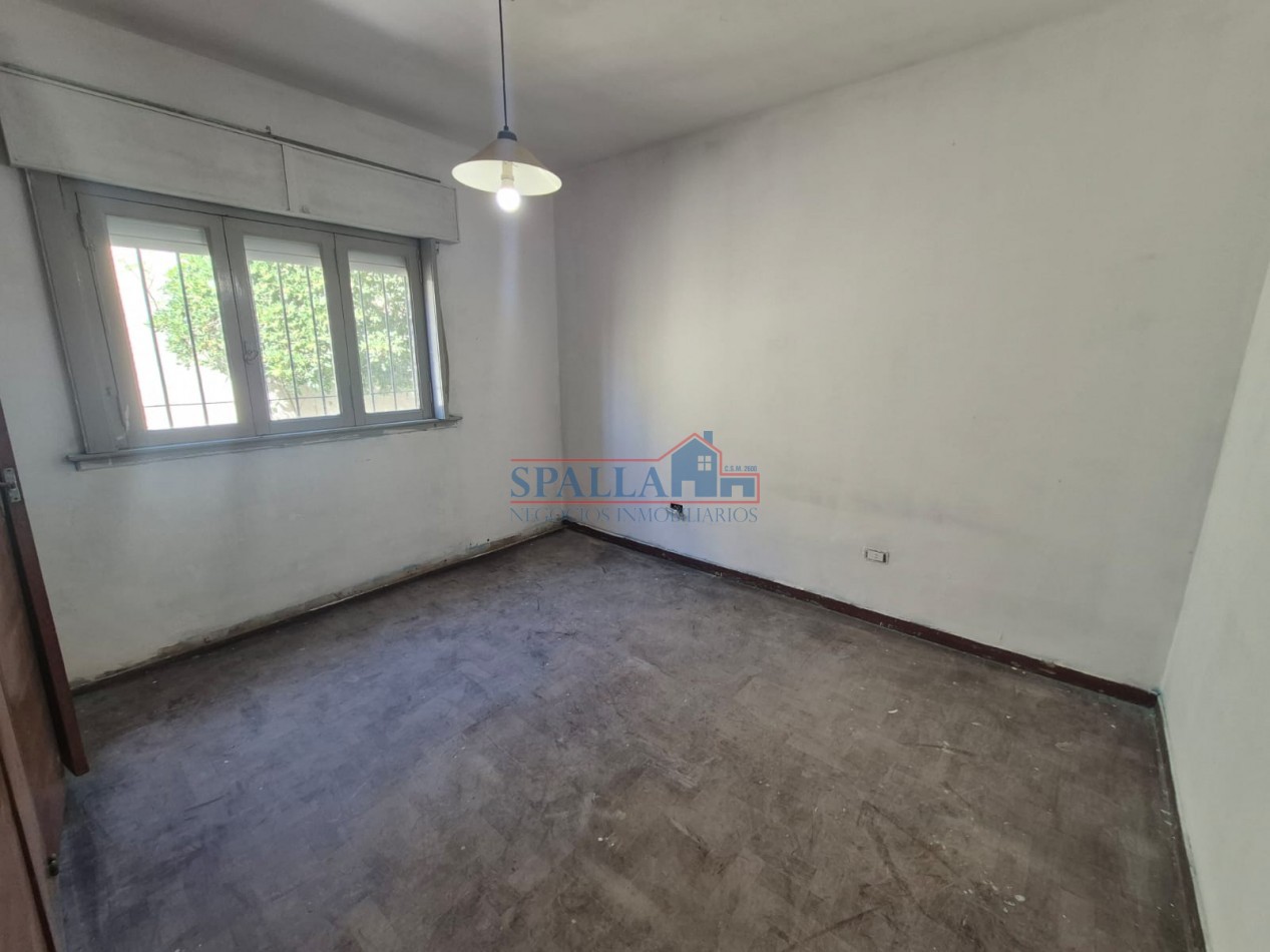 VENTA CASA 4 AMBIENTES PILAR CENTRO SIN EXPENSAS 