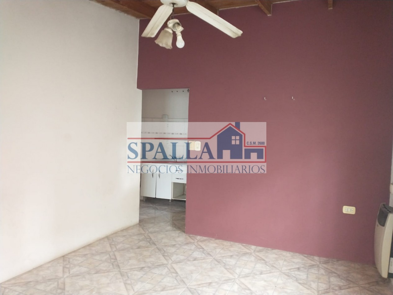 CASA 5 AMB CON DPTO 2 AMB EN VENTA JOSE C. PAZ