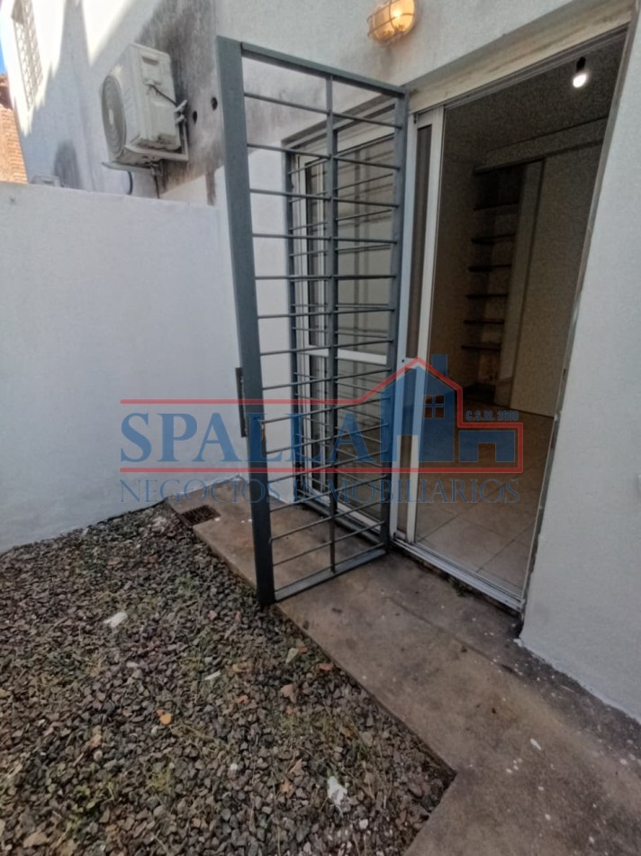 ALQUILER DE DEPARTAMENTO DOS AMBIENTES CON COCHERA CUBIERTA , EXCELENTE UBICACION EN SAN MIGUEL