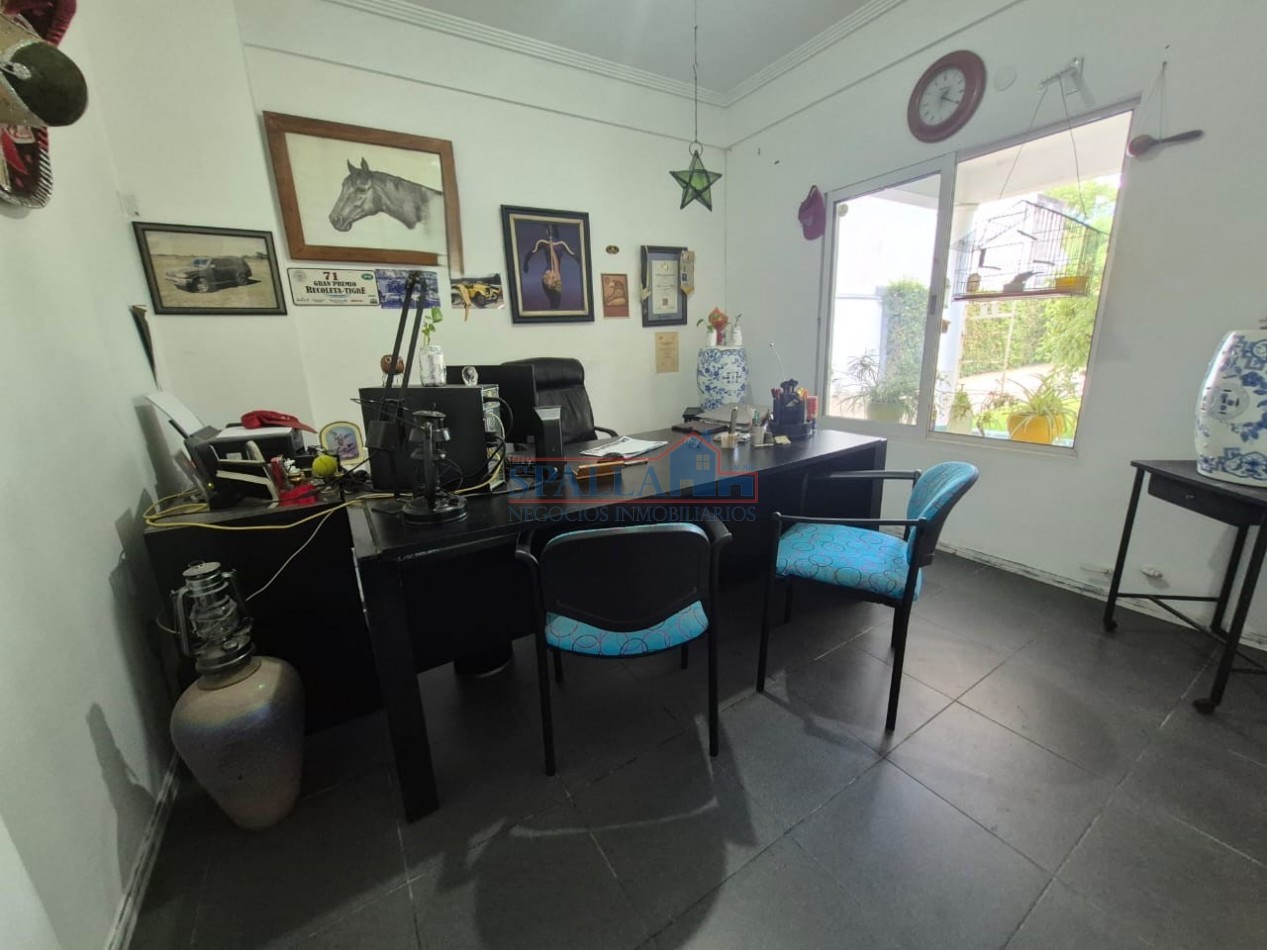 VENTA LOCAL COMERCIAL CON ESTACIONAMIENTO PROPIO PILAR CENTRO