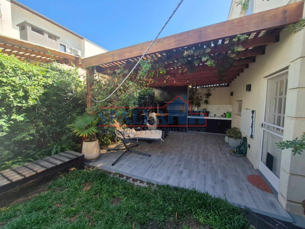 ALQUILER DUPLEX 3 AMBIENTES SEMI AMOBLADO EN COMPLEJO METZ VILLAGE PILAR