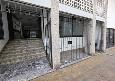 LOCAL COMERCIAL A LA CALLE EN ALQUILER - GALERIA TUCMA, PILAR