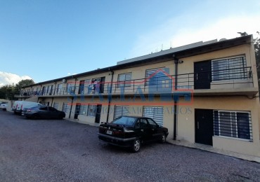 ALQUILER MONOAMBIENTE EN PRIMER PISO POR ESCALERA EN PILAR