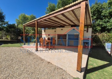 VENTA DUPLEX TRES AMBIENTES SEMI AMOBLADO EN COMPLEJO METZ VILLAGE PILAR
