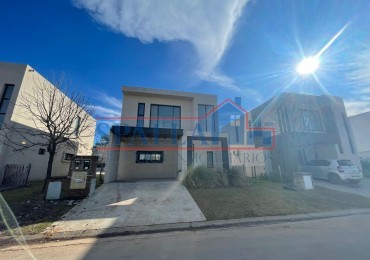 ALQUILER CASA 4 AMBIENTES CON PILETA BARRIO CERRADO EL ALJIBE FATIMA PILAR