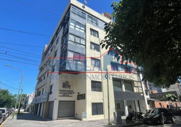 VENTA DEPARTAMENTO DOS AMBIENTES EN SAN MIGUEL CENTRO CON RENTA - APTO PROFESIONAL Y RESIDENCIAL