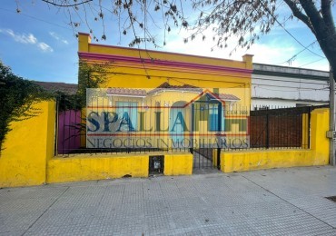 ALQUILER CASA 4 AMBIENTES USO COMERCIAL APTO OFICINA, CONSULTORIO, PILAR CENTRO